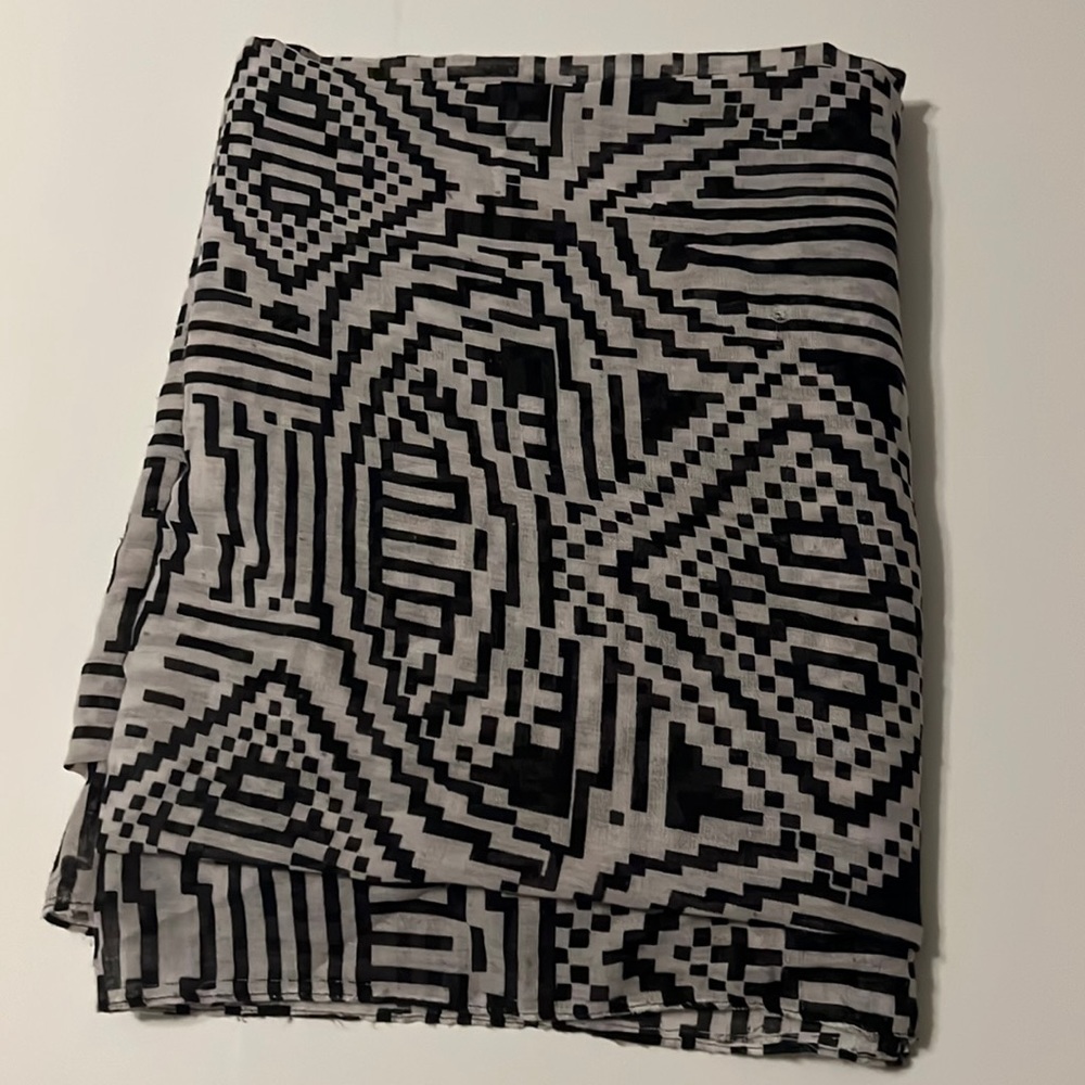 Printed scarf